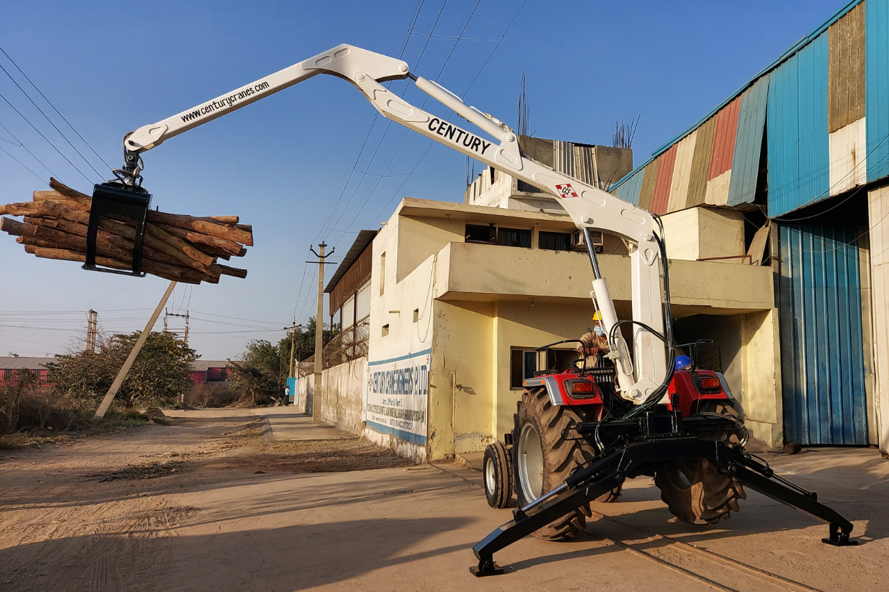 Tractor mounted crane 3